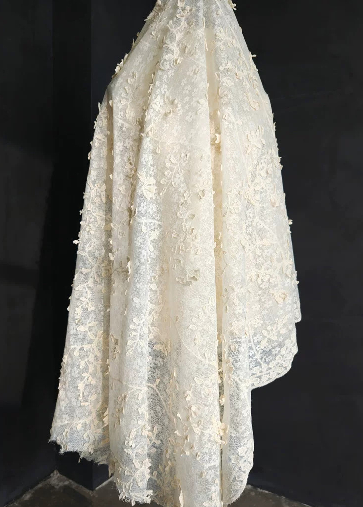 1yard 3D embroidery texture la - đánh giá và giá Embroidery Net Dress