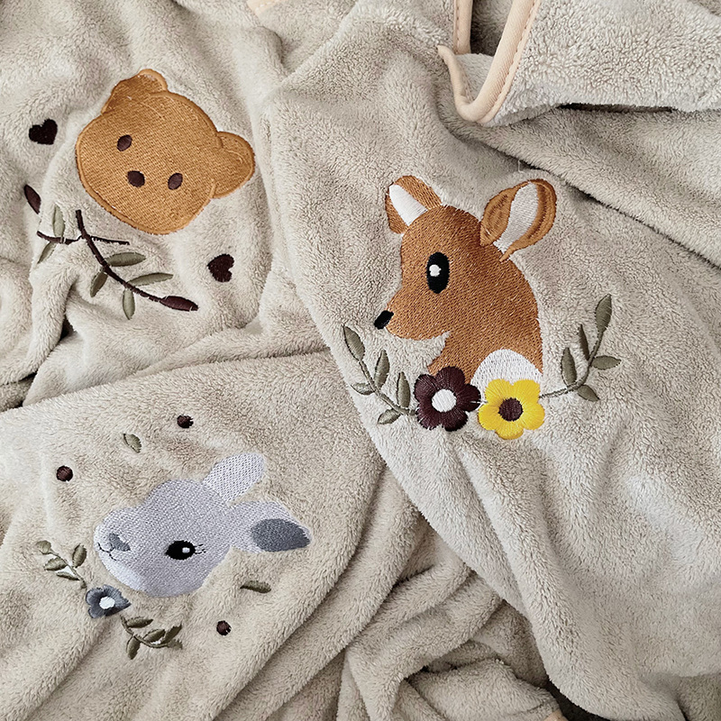 Children's Coral Fleece Cloaks - đánh giá và giá Embroidery Towel