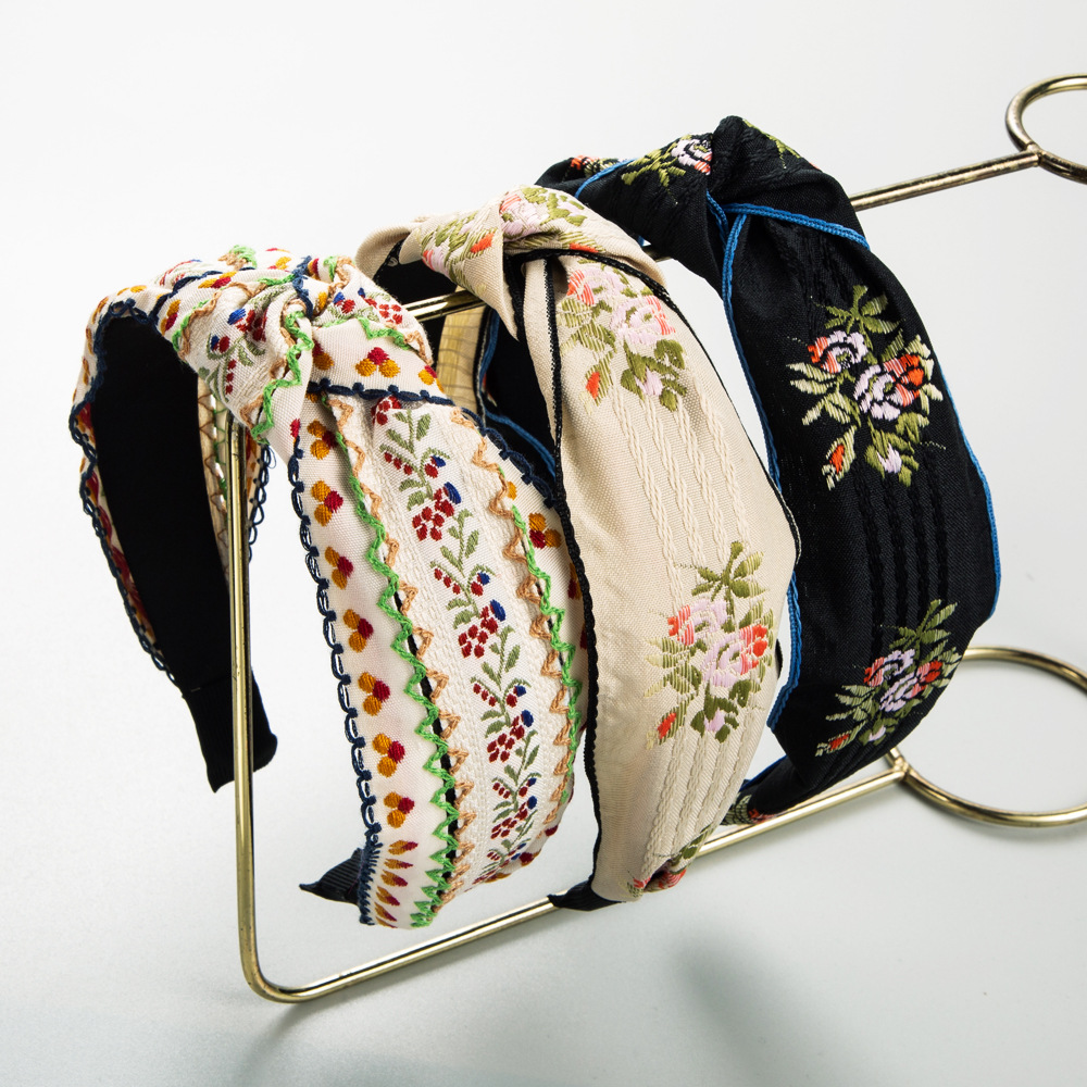 Fashion new retro famous style - đánh giá và giá Embroidery Knot